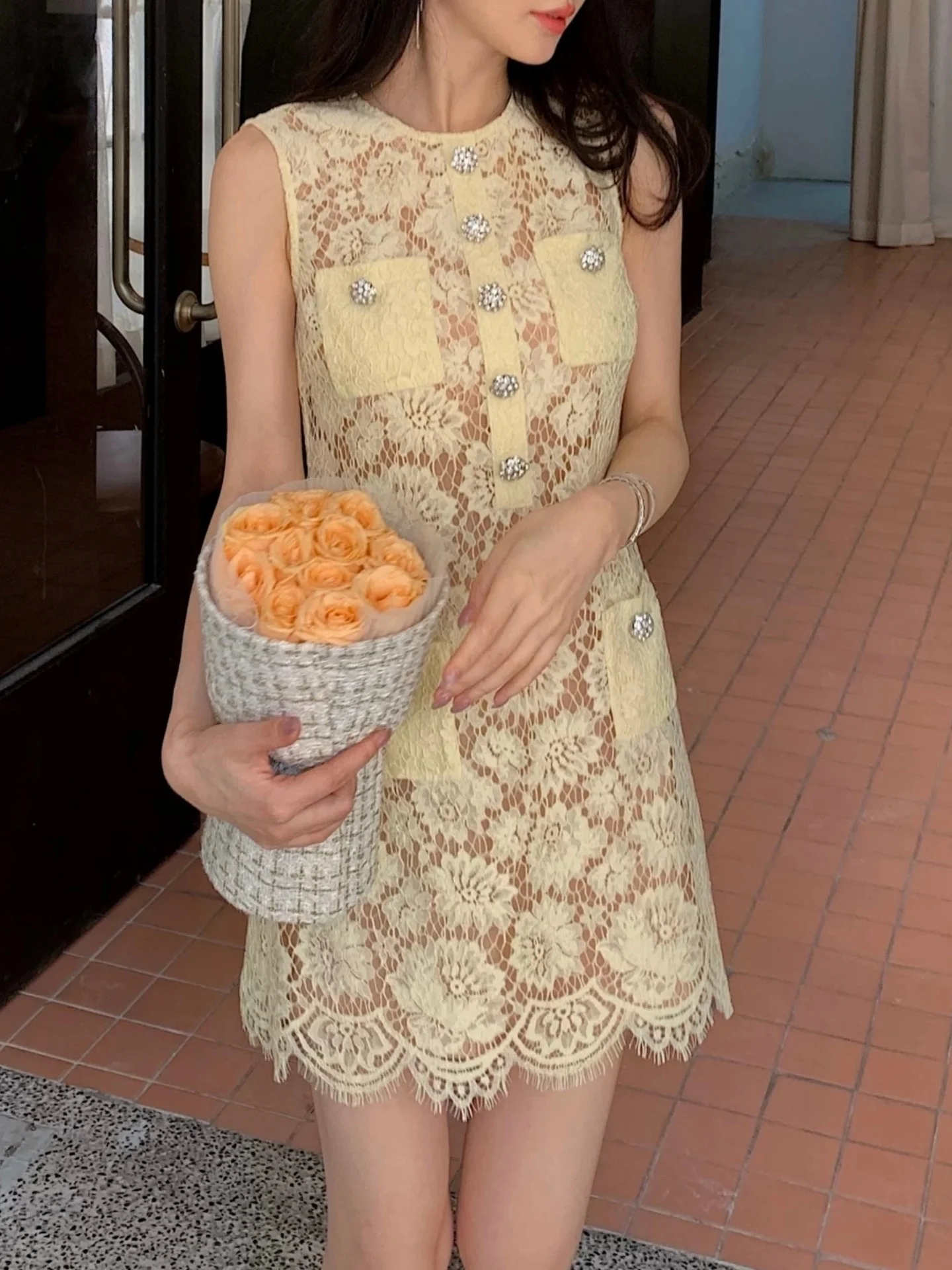 

Ele Lace A-Line Dr Eyela Embellied Diamond Bridal Gown Ladylike Sle ort Skirt round Ne Zipper Ba for Par