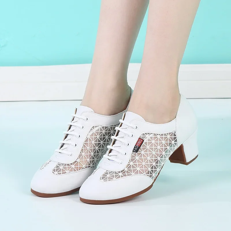 XIHAHA filles en cuir véritable maille chaussures de danse pour femmes dames salle de bal latine moderne Tango Jazz chaussures de danse dentelle Salsa sandales