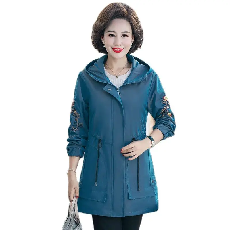 

Spring And Autumn Women's Hooded Jacket Slim Temperament Trench Coat Women's Spring And Autumn Mid-length Embroidered Loose Coat