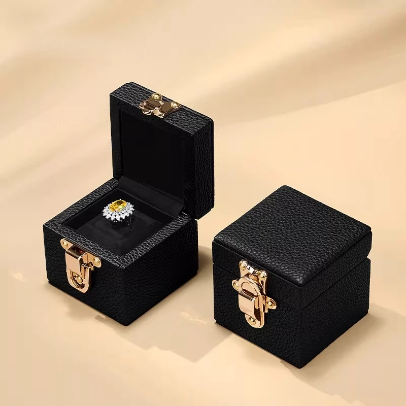 Customized LOGO Luxury Leather Ring Box Jewelry Packaging Litchi Pattern/crocodile Texture Wedding Proposal Diamond Ring Box OEM