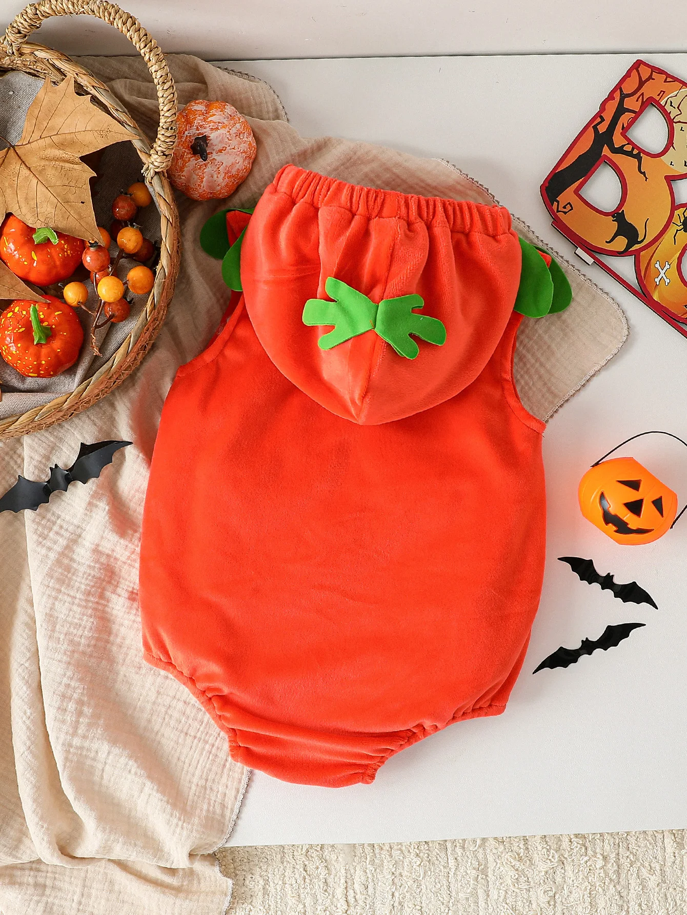 

Baby Boys/Girls Halloween Hooded Sweatshirt Romper Pumpkin Print Toddler Sleeveless Jumpsuit Newborn Autumn Winter Clothes