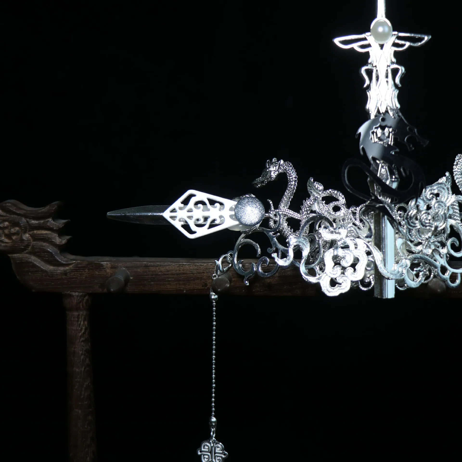 Ancient Metal Flying Dragon Hair Crown With Long Tassel Ribbon Set