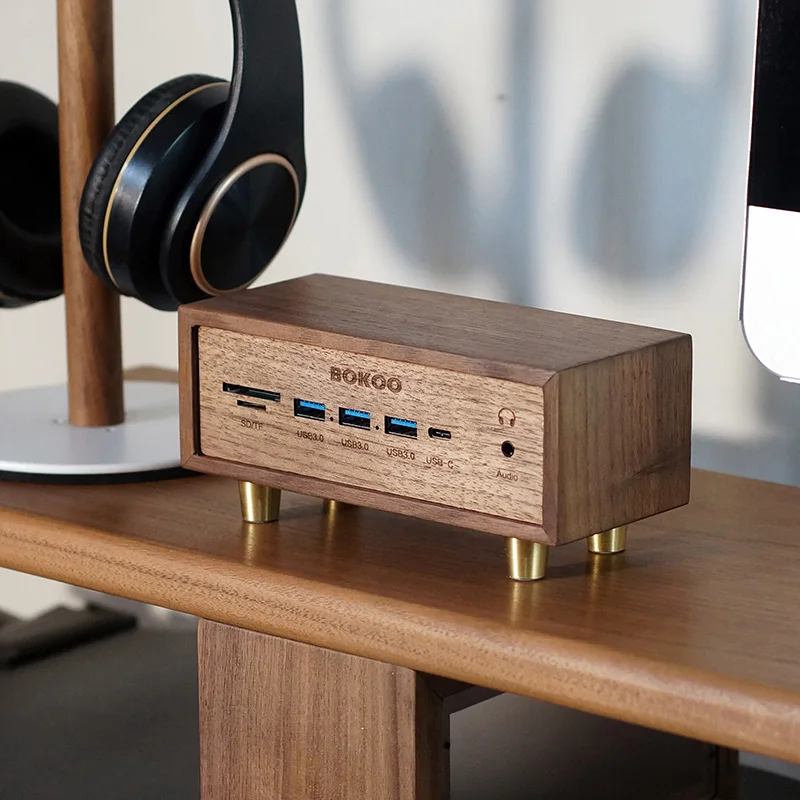 

Walnut Wood USB-Hub 12-in-1 Multi-Port Adapter with Card Reader Premium Computer Dock Fast Data Transfer & Charging Station