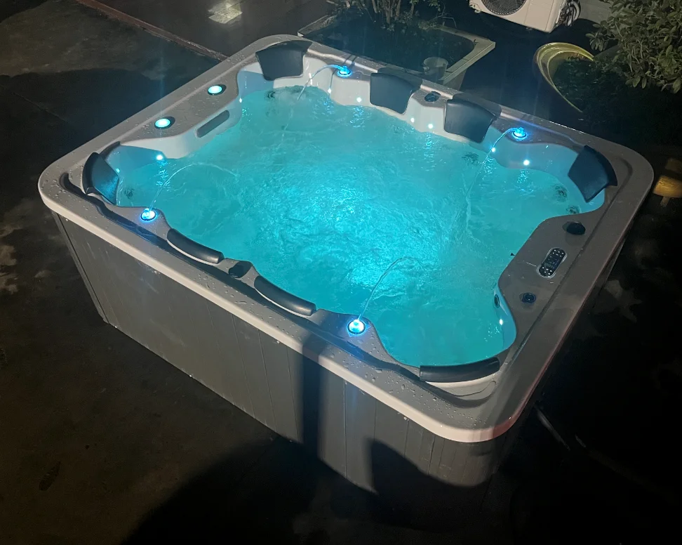 OEM Outdoor Acrylic Jacuzzi Spa Bath For 8 People With Spa System