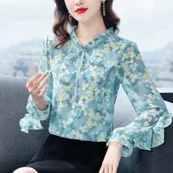 2023 New Spring Fashionable Round Neck Floral Patchwork Chiffon Long Sleeved Commuting Style VS Belly Covering Age Reducing Top