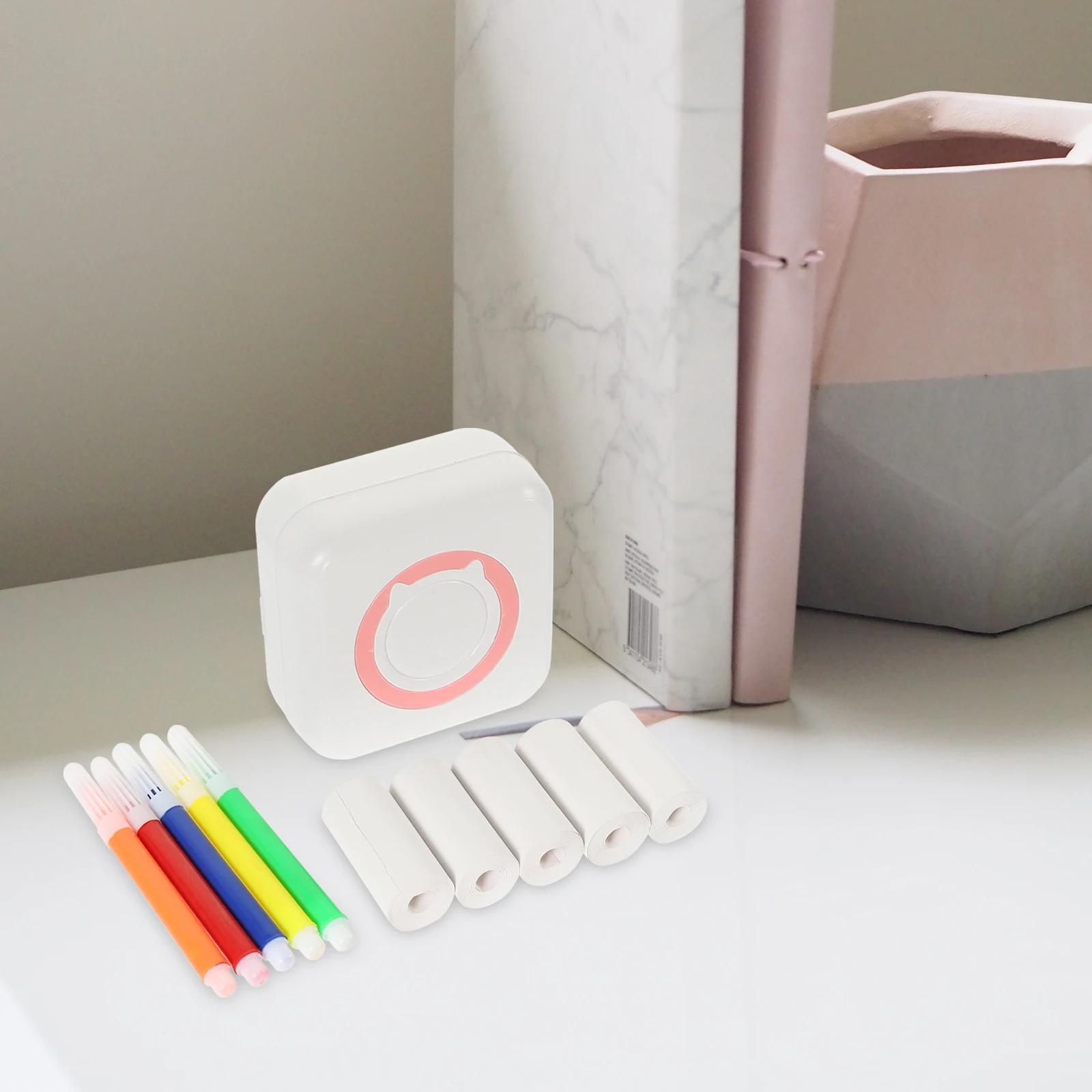 

1 карманный мини-принтер для этикеток, 5 рулонов бумаги, 5 ручек, портативная печатная машина для изготовления этикеток