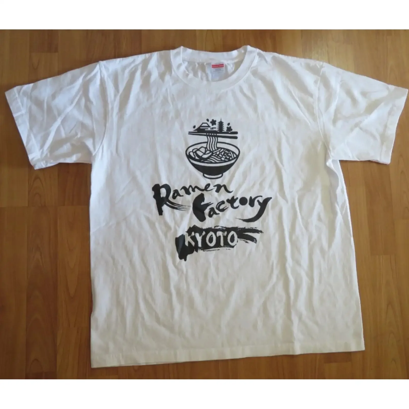 CAMISETA HOMBRE UNITED ATHLE RAMEN FACTORY KYOTO TALLA XL vintage lavada unisex cómoda streetwear gráfica ligeramente versátil