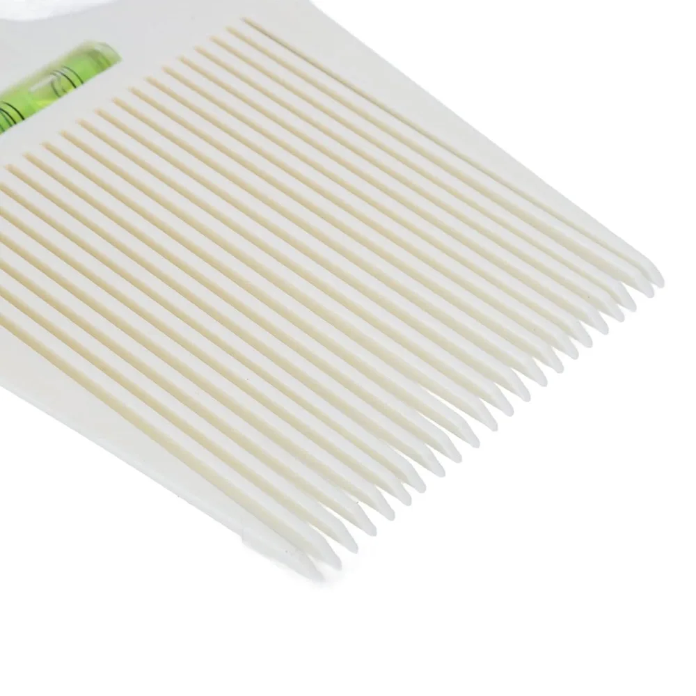 White Professional Flat Comb Ergonomic Design Lightweight Barber Comb Accurate Water Leveling Rounded Teeth White Styling Comb