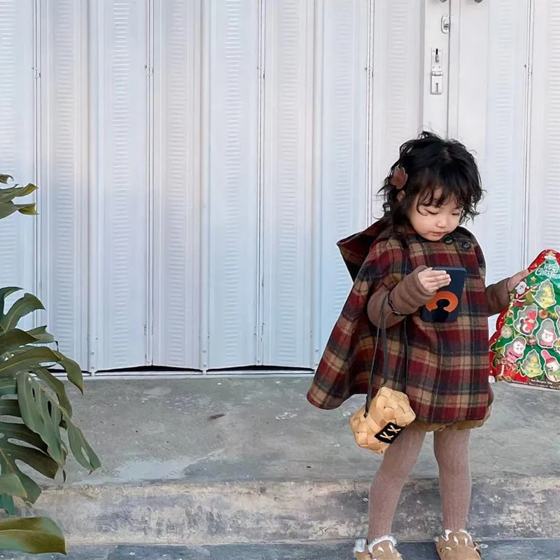 Combinaison à capuche en laine à carreaux pour enfants, manches chauve-souris coréennes, vêtements chauds pour enfants, vêtements d'hiver pour filles, mode, nouveauté, 2 à 7 ans