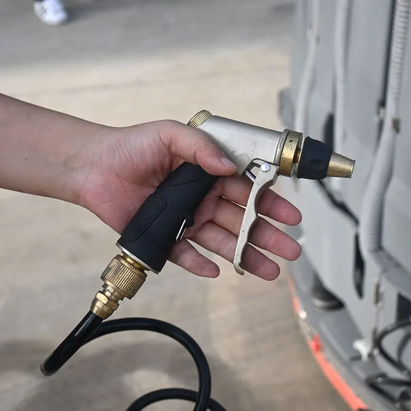 Промышленное чистящее оборудование Подметальная машина - скруббер Большая стиральная машина для верховой езды