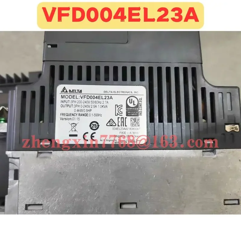 Convertitore di frequenza usato VFD004EL23A Funzione normale Testato OK