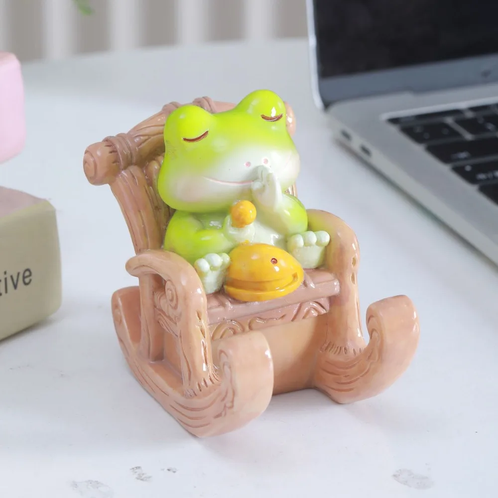 Rocking Chair Frog Creative Phone Holder PVC Doll Desk Decor Frog Phone Stand Cute Cartoon Frog Phone Bracket Phone Accessories