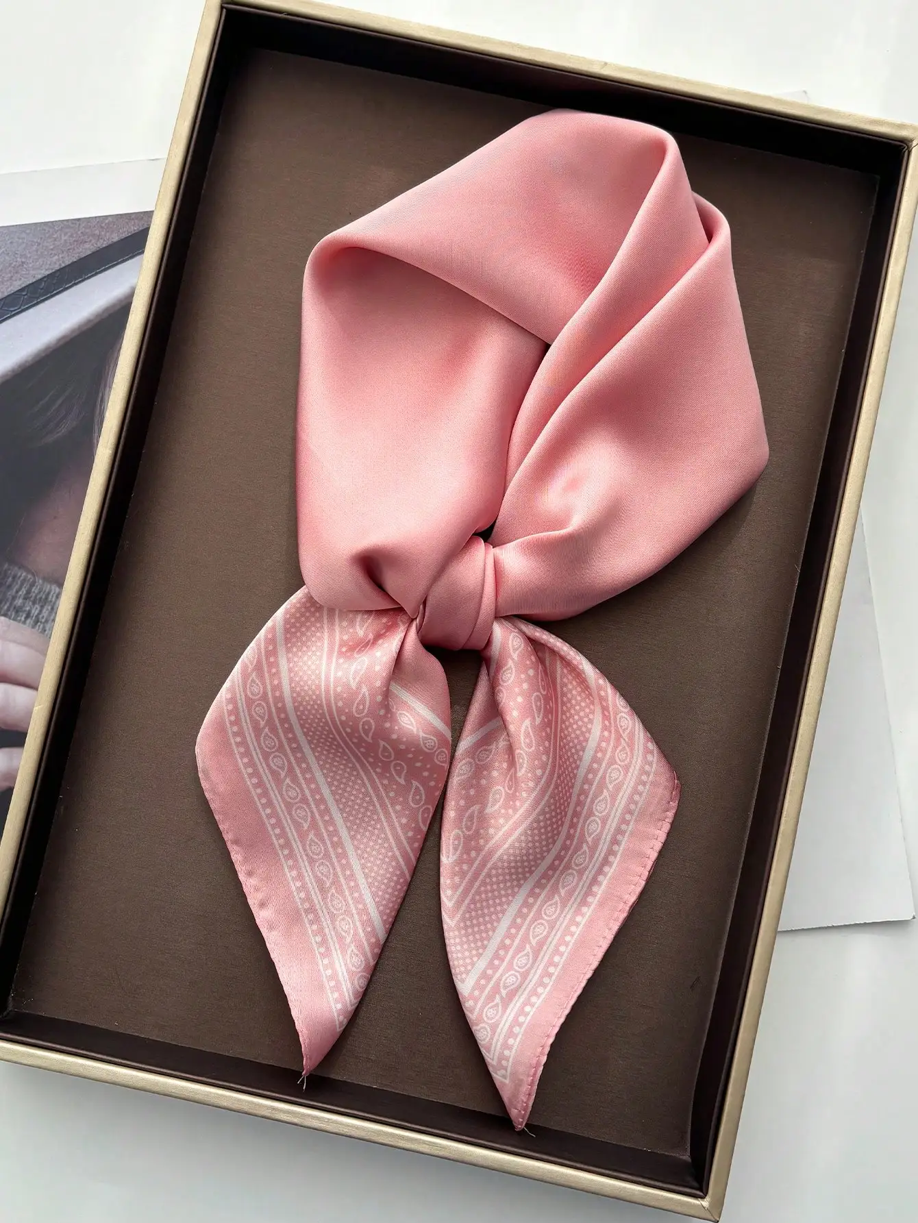 

Women's Solid Pink 90x90cm Bandana Headscarf Minimalist Spring Summer Hair Accessory For Beach Vacation Street Fashion