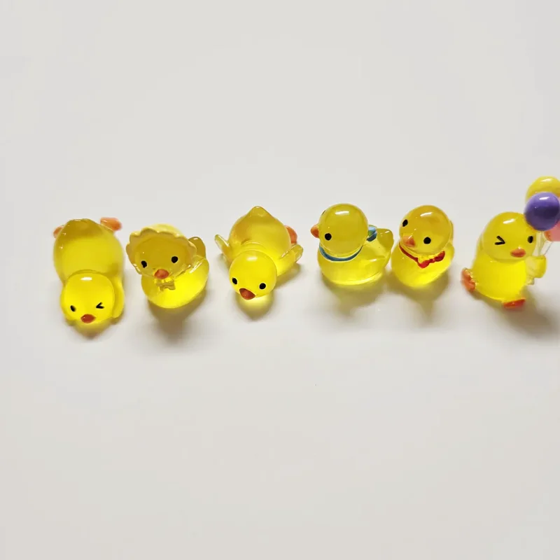 5/10 قطعة تماثيل بطة صغيرة صفراء مختلطة ، تمثال مصغر من الراتنج اللطيف يتوهج في الظلام لتزيين المناظر الطبيعية في الحديقة #3