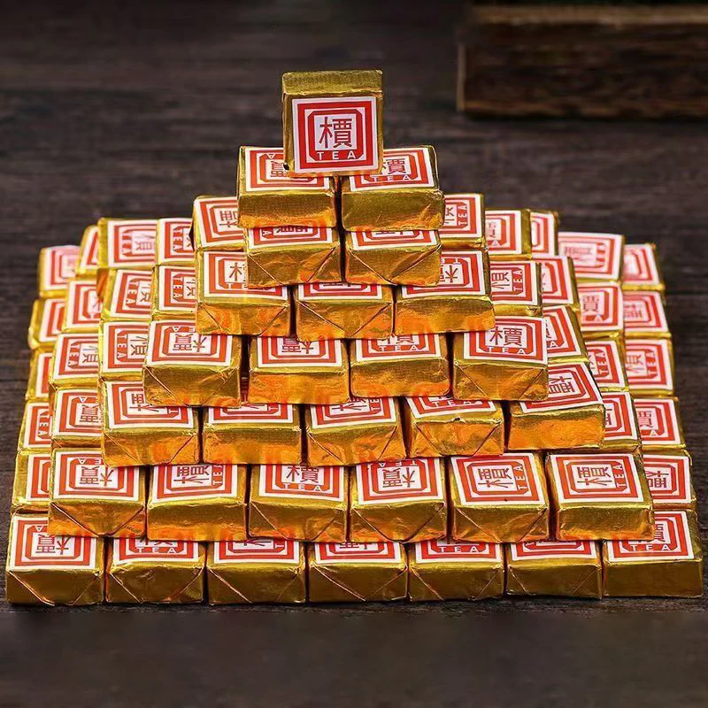 

Golden Classic Puer Small Square Brick Aluminum Foil Paper 6X6g ChenNian Glossy Paper Shu Pu'er Tissue Paper Teawarebag Reusable
