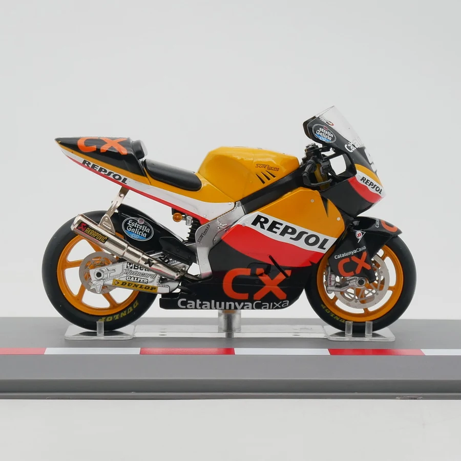 1:18 Scale Diecast Alloy Moto GP 2012 Suter MMX Marc Marquez Motorcycle Toys Cars Model Classics Adult Souvenir Static Display