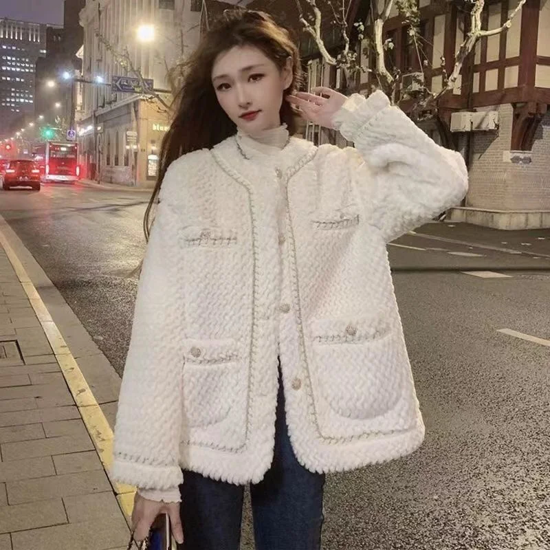 

2023 Autumn/Winter New Korean Edition Little Fragrant Lamb Hair Coat Women's Loose and Thickened Imitation Fur fur One Piece Top