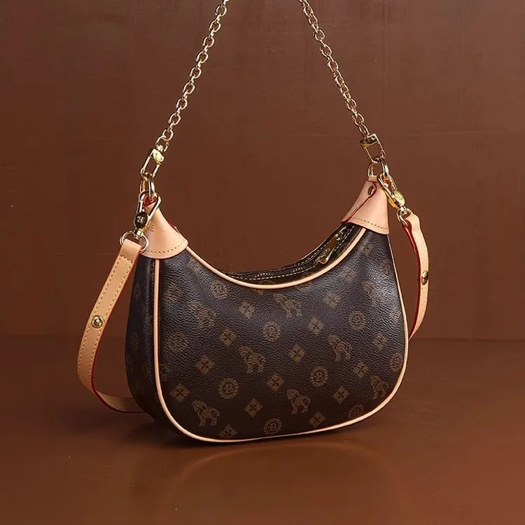 

Elegant Ladies Handbag In Premium Leather - Classic Crossbody Bag With Shoulder Strap From Popular Designer