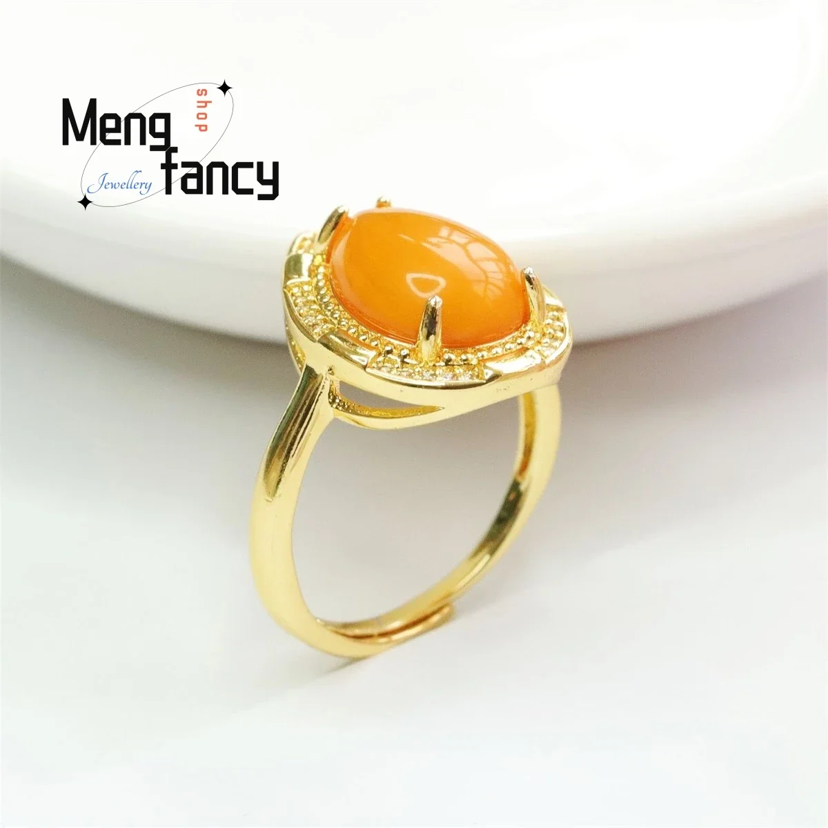 Natural Old Material Honey Wax Amber Water Drop Egg Face Ring Simple Elegant Personalized Fashion Versatile Women Luxury Jewelry