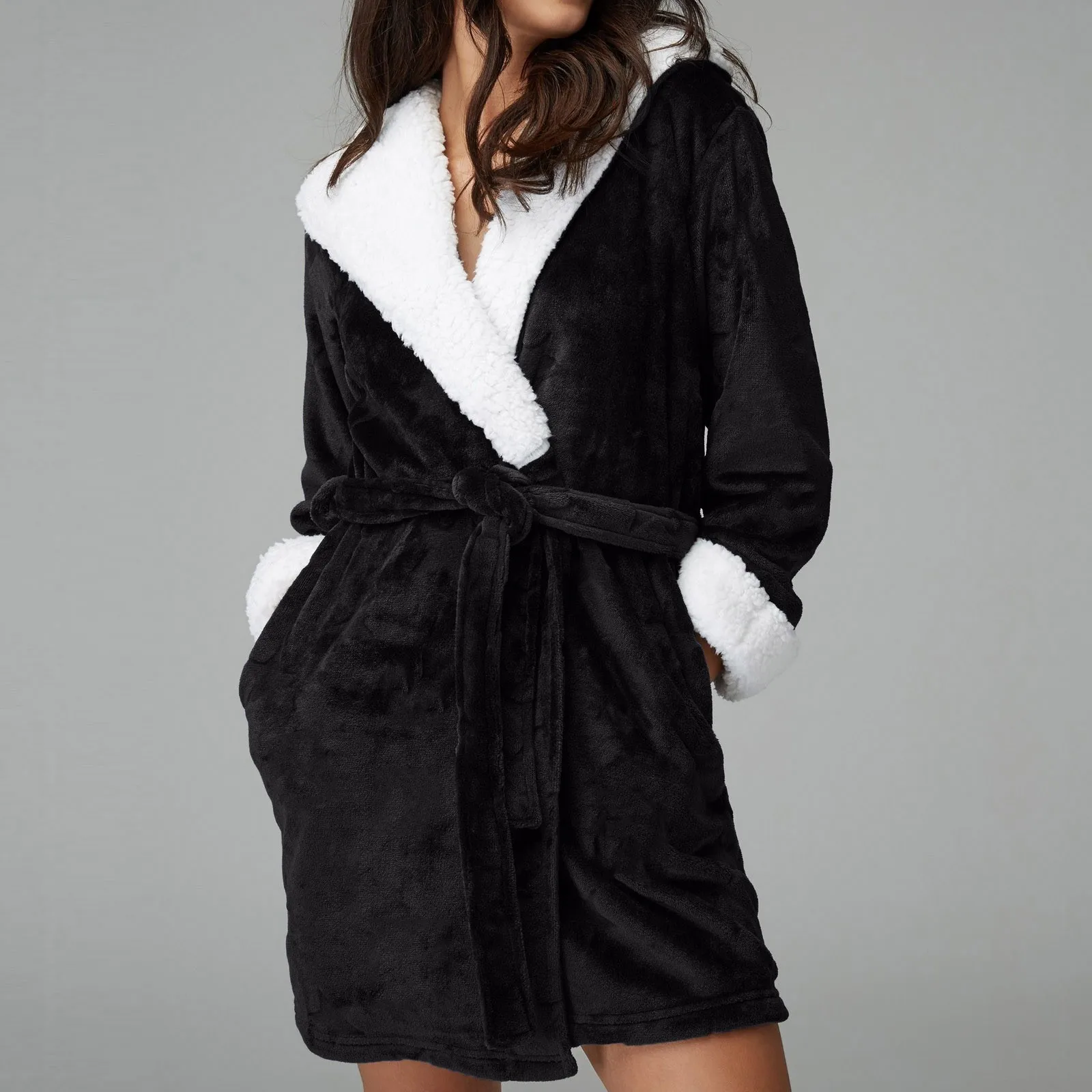 

Winter Bathrobe Night Gown Home Clothes Solid Color Long Sleeved Robe Coat Female Flannel Women Winter Bathrobe Lengthened Plush