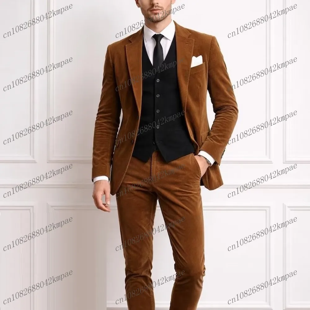 

Коричневый бархатный и черный мужской костюм для свадьбы, торжественных мероприятий, выпускного, деловых встреч, смокинг из 3 предметов: пиджак, жилет, брюки 01