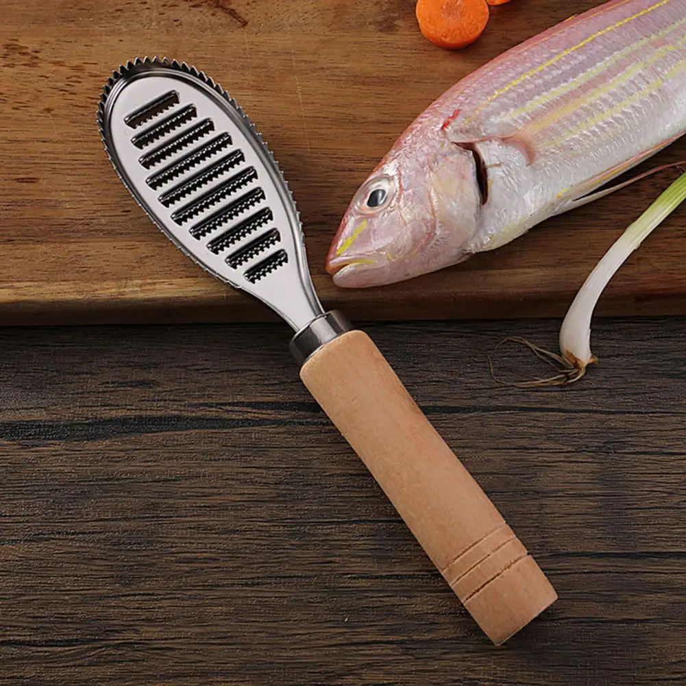 Fish Scale Remover Stainless Steel Fish Scaler Durable Stainless Steel Fish Scale Planer Non-slip Wood Handle Scaler High