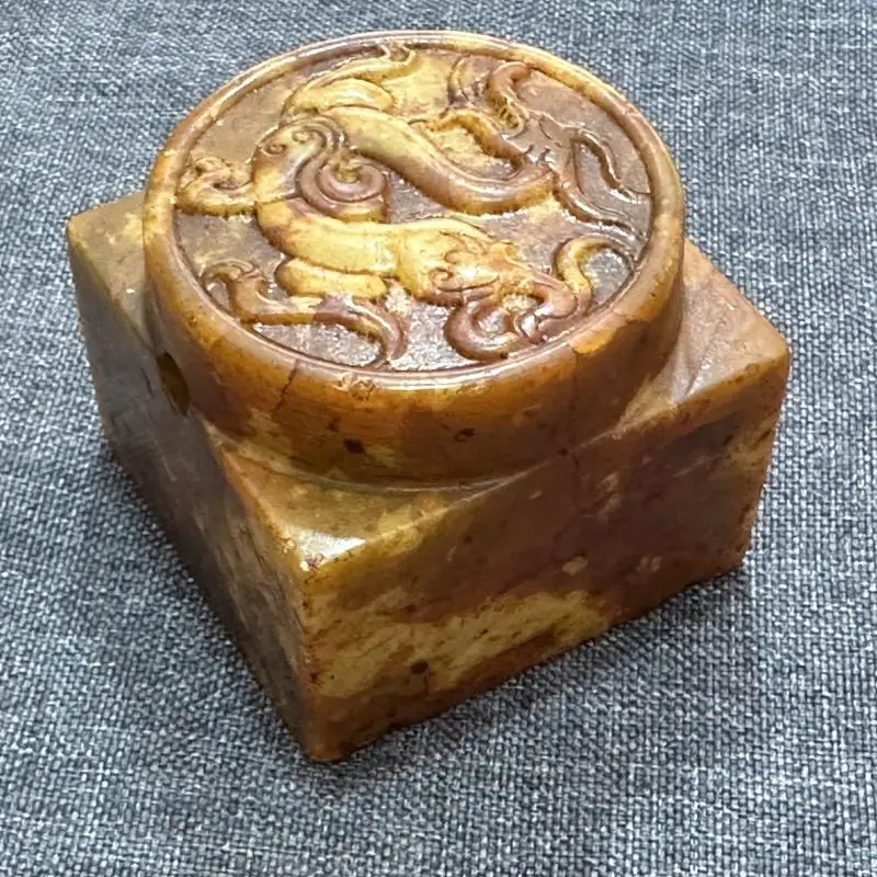 Handmade Carved Dragon Jade Seal Retro Serpentine Stone Wax Seal Stamp Art Collectible Oriental Craft Souvenir Ornament