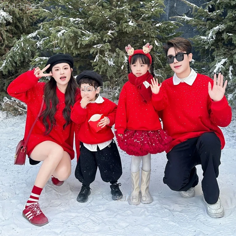 2026 Family Matching Set Father Mother Baby Girl Warm Winter Casual Wear Red Fleece Sweatshirt for Parents Kids Outfit New Year