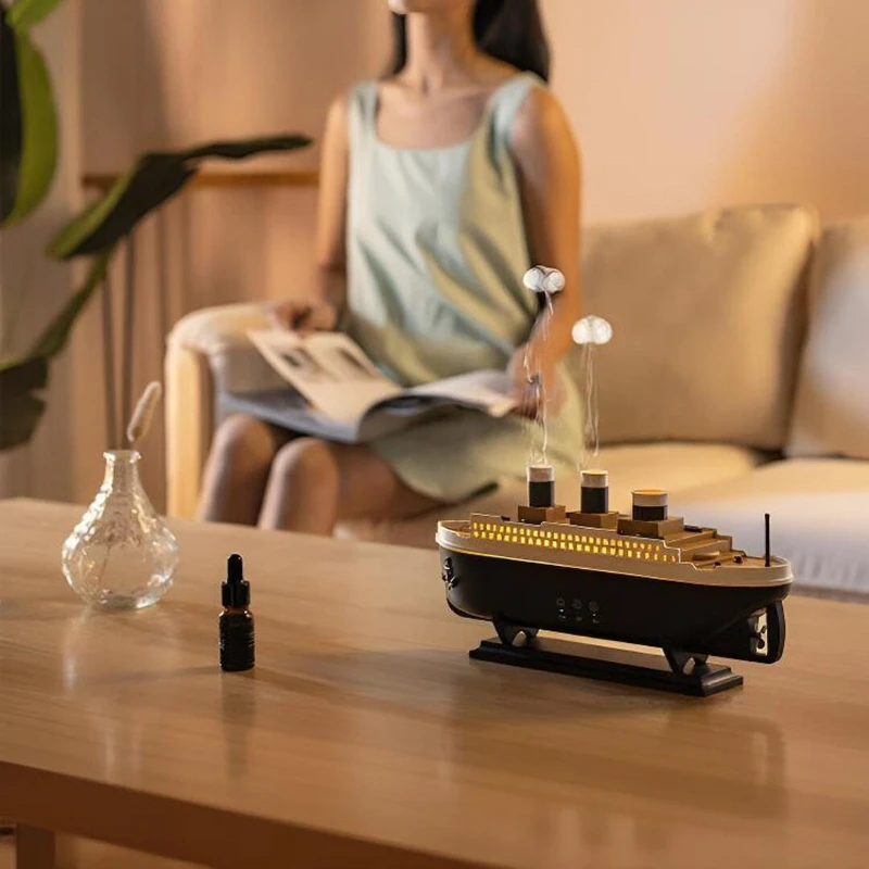Ship jellyfish aromatherapy machine, desktop humidifier household automatic spray indoor bedroom long-lasting