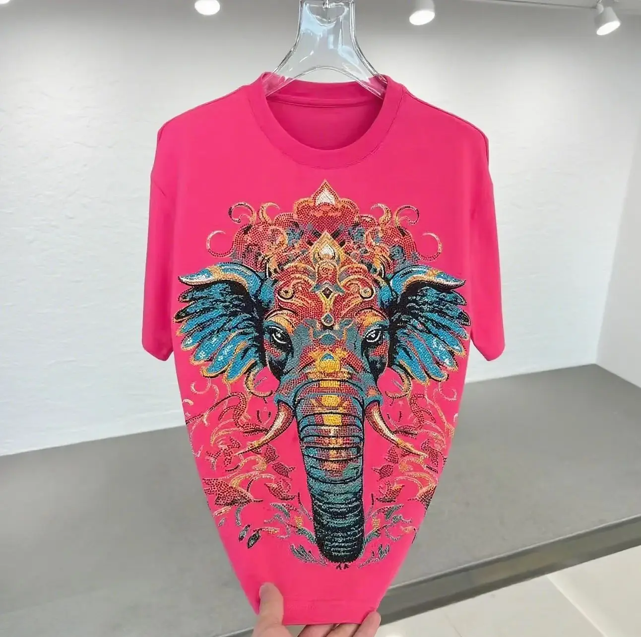 

Handsome Men's T-shirt Trendy Autumn Loose Short Sleeve Tees Luxury Vintage Elephant Hot Drilling Round Neck Pullover Casual Top