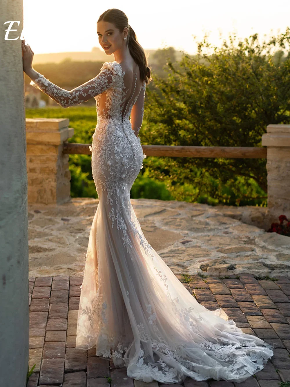 تخصيص رائع الزهور الوهم الخلفي حورية البحر فساتين الزفاف الخامس الرقبة طويلة الأكمام يزين الدانتيل بوهو زي العرائس