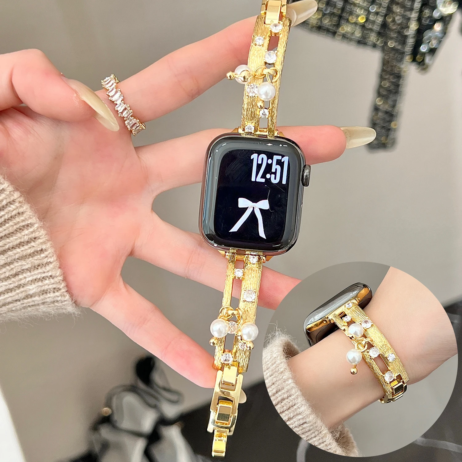 

Brushed luxury pearl pendant strap for Apple Watch 49/46/45/44/42-38mm fashionable high-end strap for iwatch 11/10/S9/8/7/6/SE