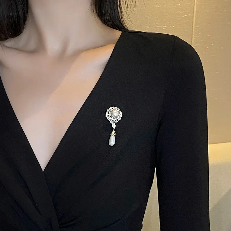 كامبريدج إيرل سيدة خمر اللؤلؤ بروش ضوء الفاخرة المتخصصة تصميم الشعور عبر الجسم دبوس ملحق الراقية المرأة بروك