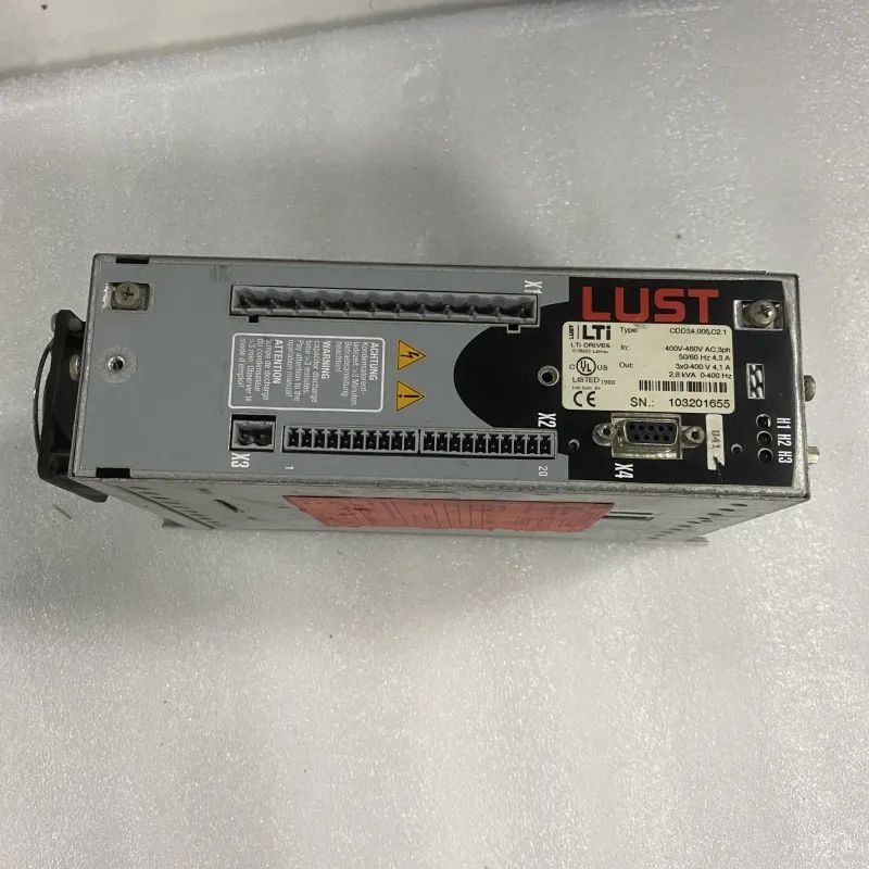 

LUST CDD34.005.C2.1 Servo Drive