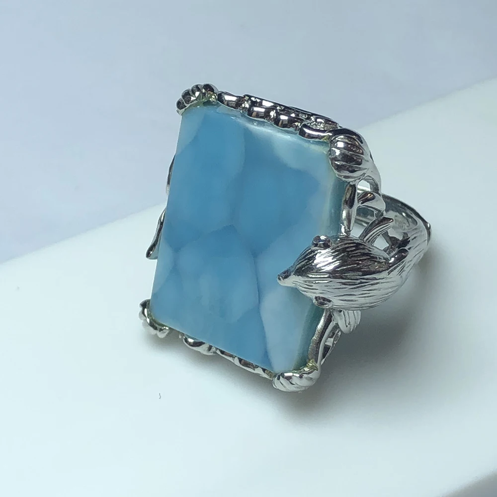 

Top quality 18k gold ring with natural larimar gemstone,diamonds dolphin shape,Fashion noble atmosphere jewelry