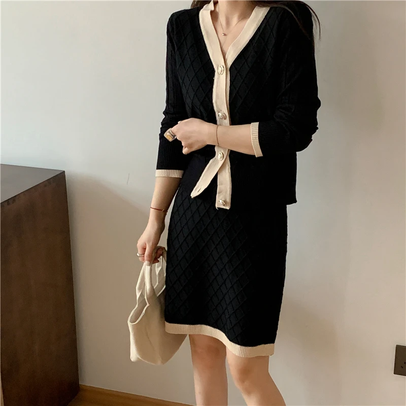 Spring New Korean Pink Women Suits Chic Elegant v-Neck Striped Knitted Skirt Femme Two-Piece Sets Formal Wear Jupe Suit Mujer