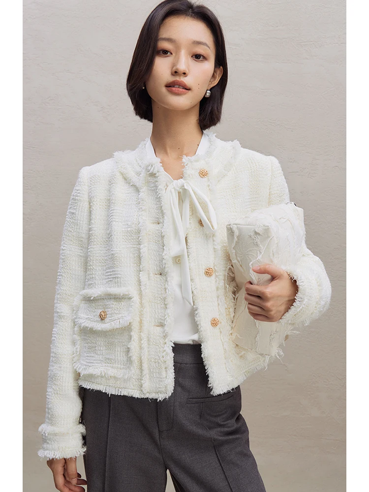 ZIQIAO White French Style Raw Edge Coat Jacket for Women Autumn Winter New Design Round Neck Elegant Chic Wool Top 23ZQ94382