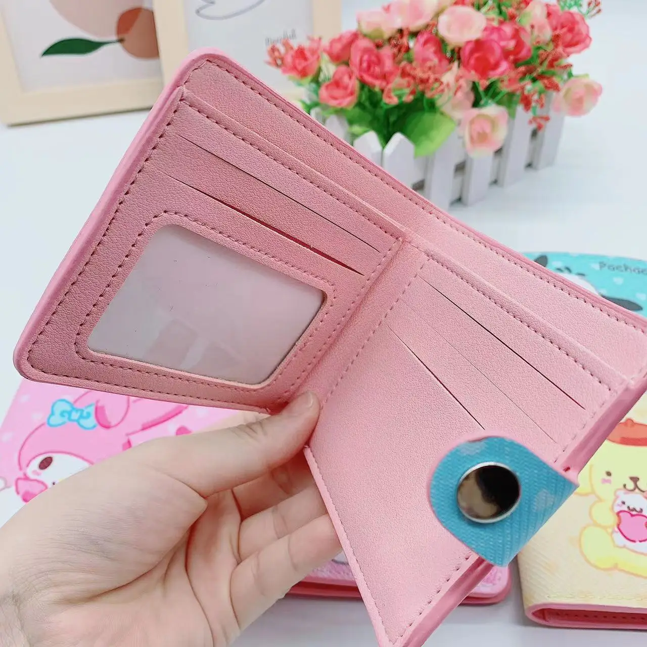 ใหม่ Sanrio PU การ์ตูนกระเป๋าสตางค์ผู้หญิง Hello Kitty Kulomi Melody Cinnamoroll แบบพกพาที่ใส่บัตรประจำตัว Dompet Koin น่ารักของขวัญ