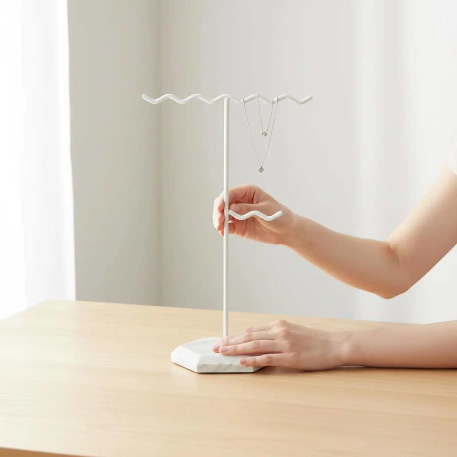 

Подставка для украшений с мраморным основанием, многофункциональная подставка для ожерелий, держатель для серег, прочная металлическая конструкция для женщин