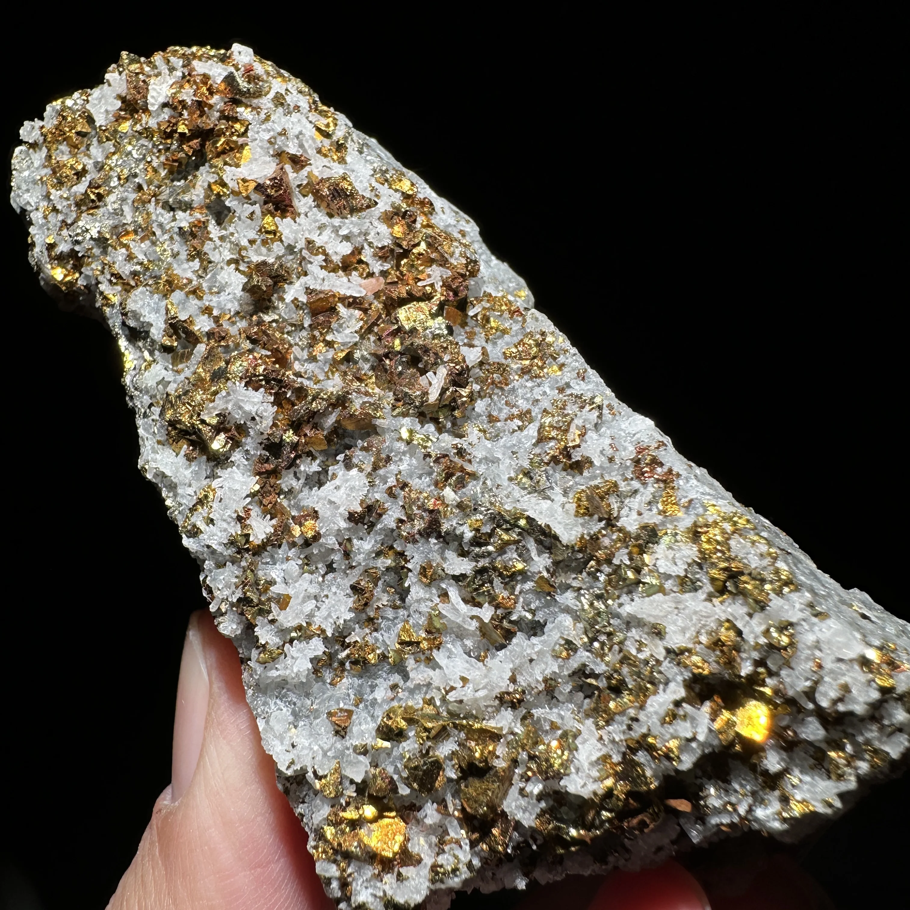 Natural Chalcopyrite Crystal Quartz Symbiotic Specimen Healing Mineral Cluster Stones for Home Decor