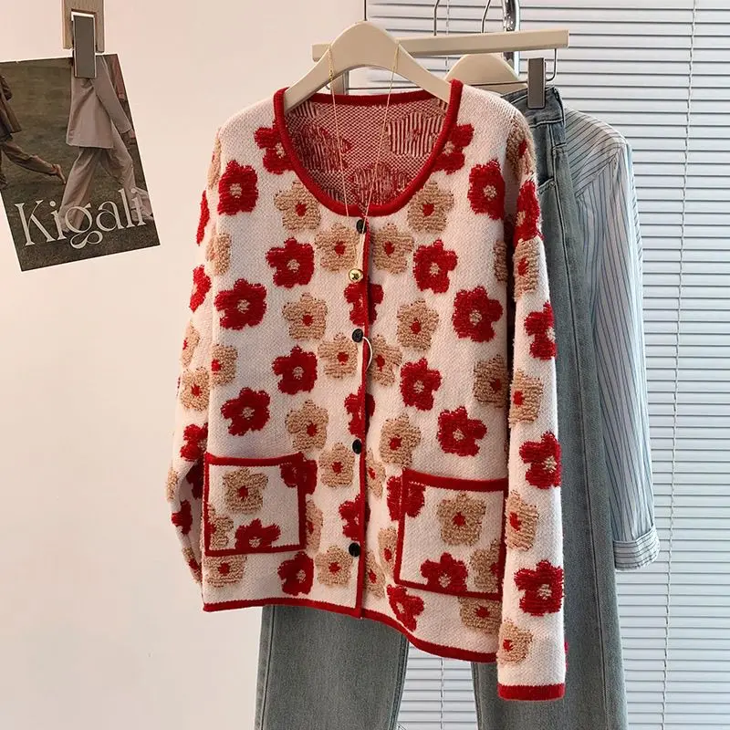 

Korean sweet age-reducing three-dimensional flower sweater jacket 2025 new lazy knitted loose cardigan