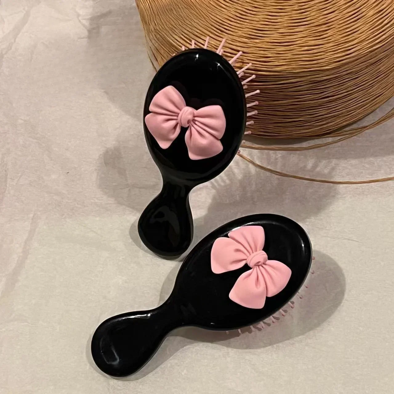 Cute Cartoon Bowknot Handle Comb Scalp Massage Travel Portable Plastic Air Cushion Small Comb Hair Brush Bow Tie Sweet Cute Comb