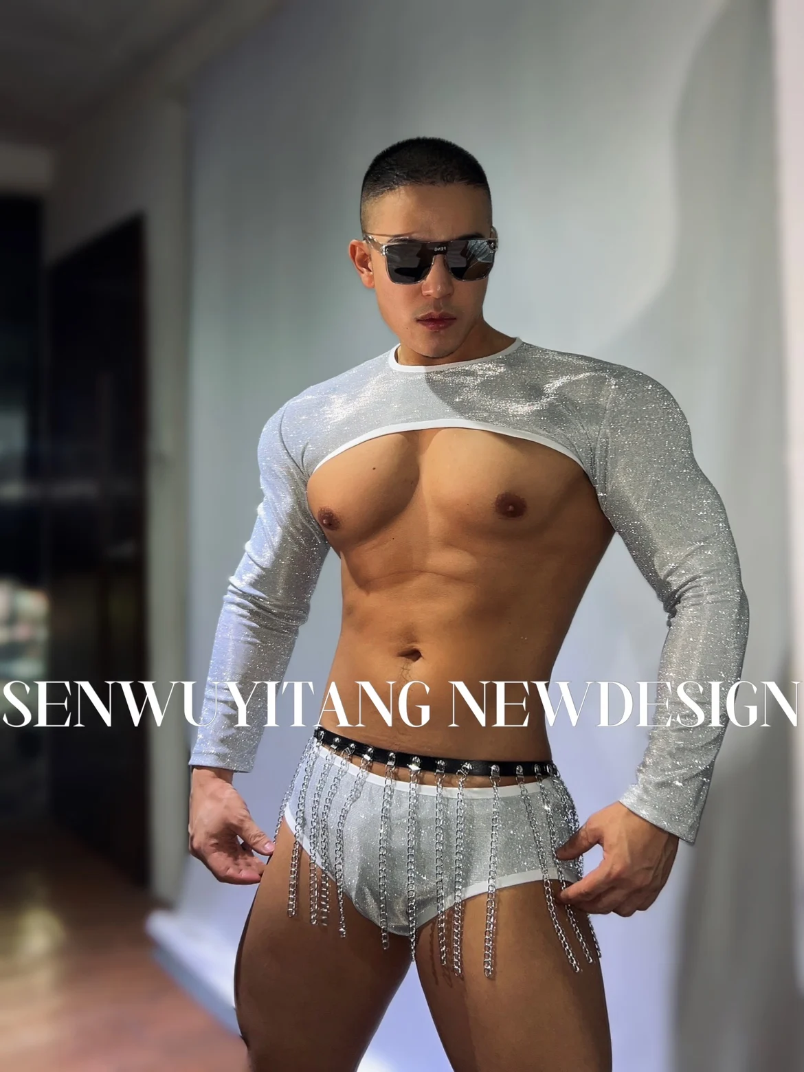 Schillerndes rosa silbernes Quasten-Taillenketten-Set für Nachtclub, Bar, männlicher DJ-Sänger, führender Tanz, sexy Bühnenaufführungskleidung