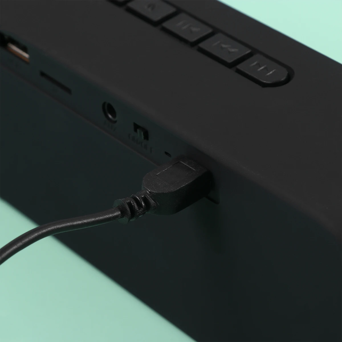 

1pc Mini Wireless Outdoor Stereo Dual Outdoor Mini Speakers Horn Subwoofer Long Life Green For Home Use