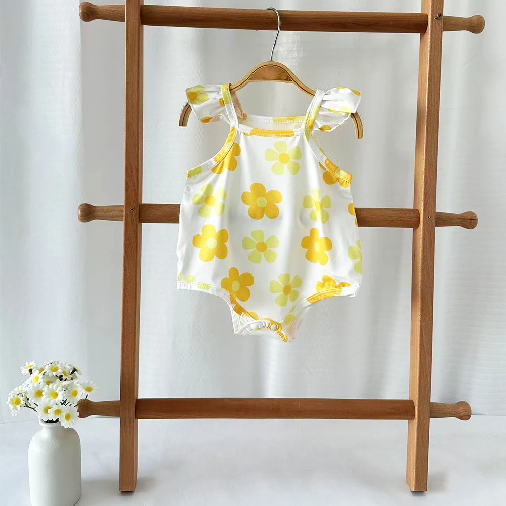 

New summer refreshing and soft one-piece swimsuit cute baby girl yellow floral print suspender baby swimsuit