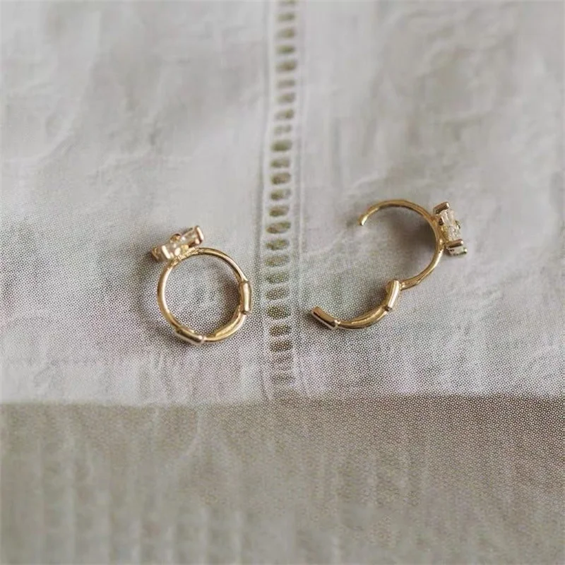Trendy Cute Sweet Hollow Heart Zircon Hoop Earring For Women Classic Shiny Stud Earrings Fashion Small Ear Buckle Female Jewelry image 5
