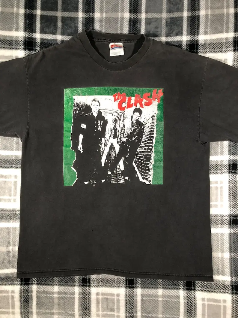 The Clash - Vintage 90s - Punk Rock Band Thrashed Distressed T Shirt - Size L