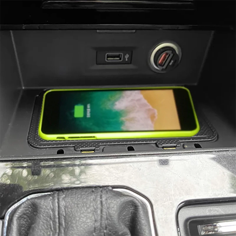 Car wireless charger 15w fast phone charger charging pad panel phone holder for VW T-roc Teramont Phideon T-cross for Jetta MK7