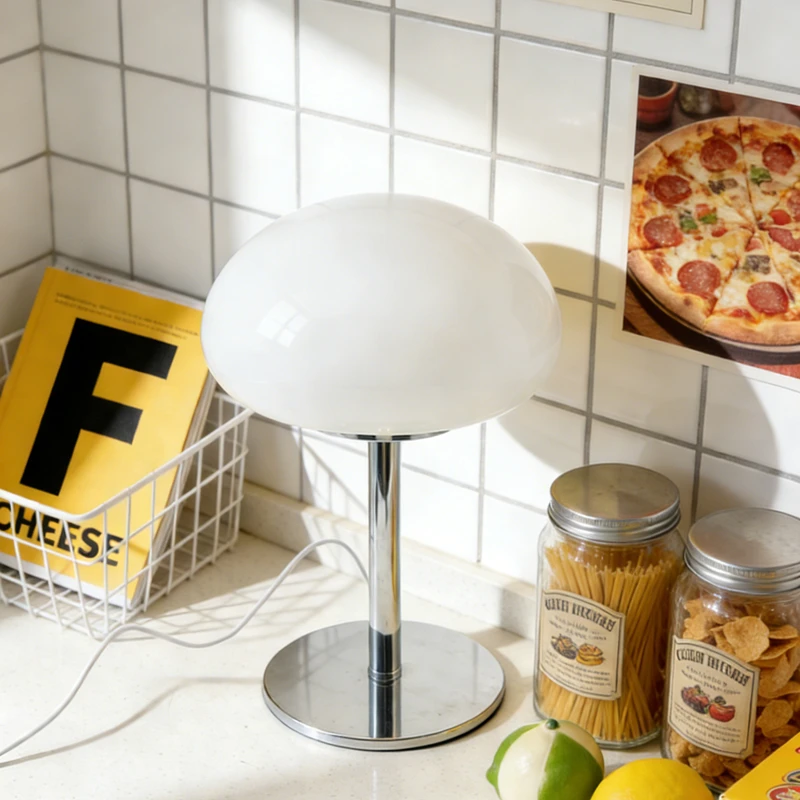 

Bauhaus Mid-Century Girls Pink Glass Table Lamp High-End Designer Version Light Luxury Retro Creative Ambient Lamp for Study