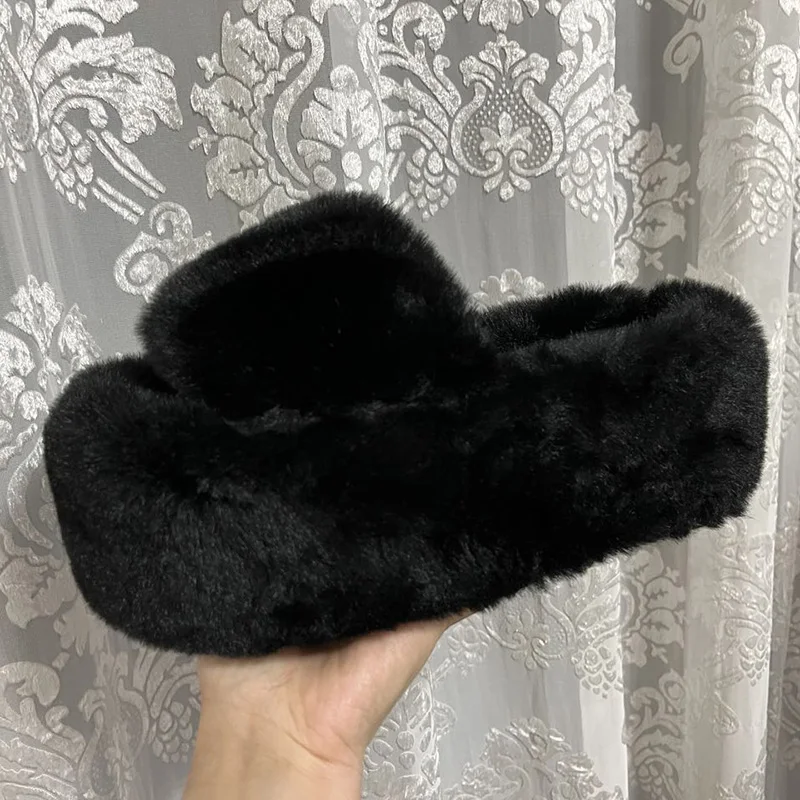 Chunky Platform Fur Slippers Women Autumn Thick Bottom Furry Outdoor Slippers Woman Short Plush Designer Shoes